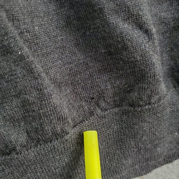 Calvin Klein Women Sweater Medium Gray 100% Merino Wool Long Sleeve V Neck‎ READ - Picture 8 of 8